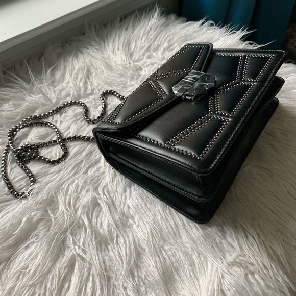 Crossbody Chain Black Purse / Messenger Bag - Picture 8 of 14